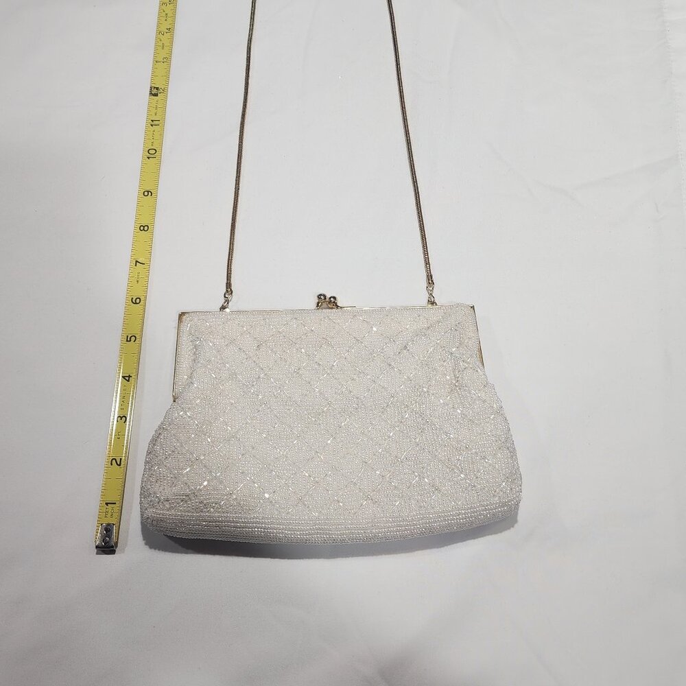 Vintage beaded purse with chain